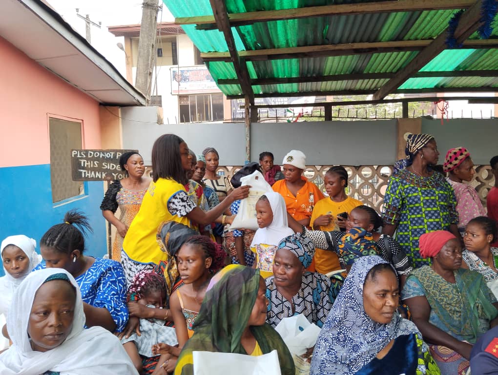 Anthony Village Diamond Lions Club Feeds Over 500 People To Support Government On Food Scarcity