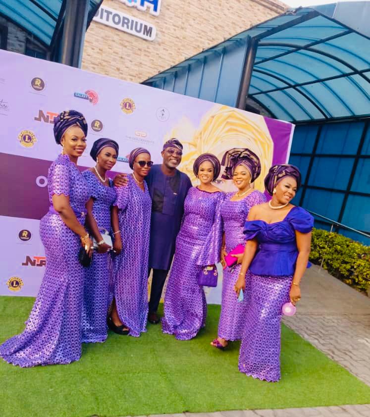 Lions Modupe, guest, Idown, Ibrahim Abiodun (middle) Evelyn, Rosemary and Olayinka